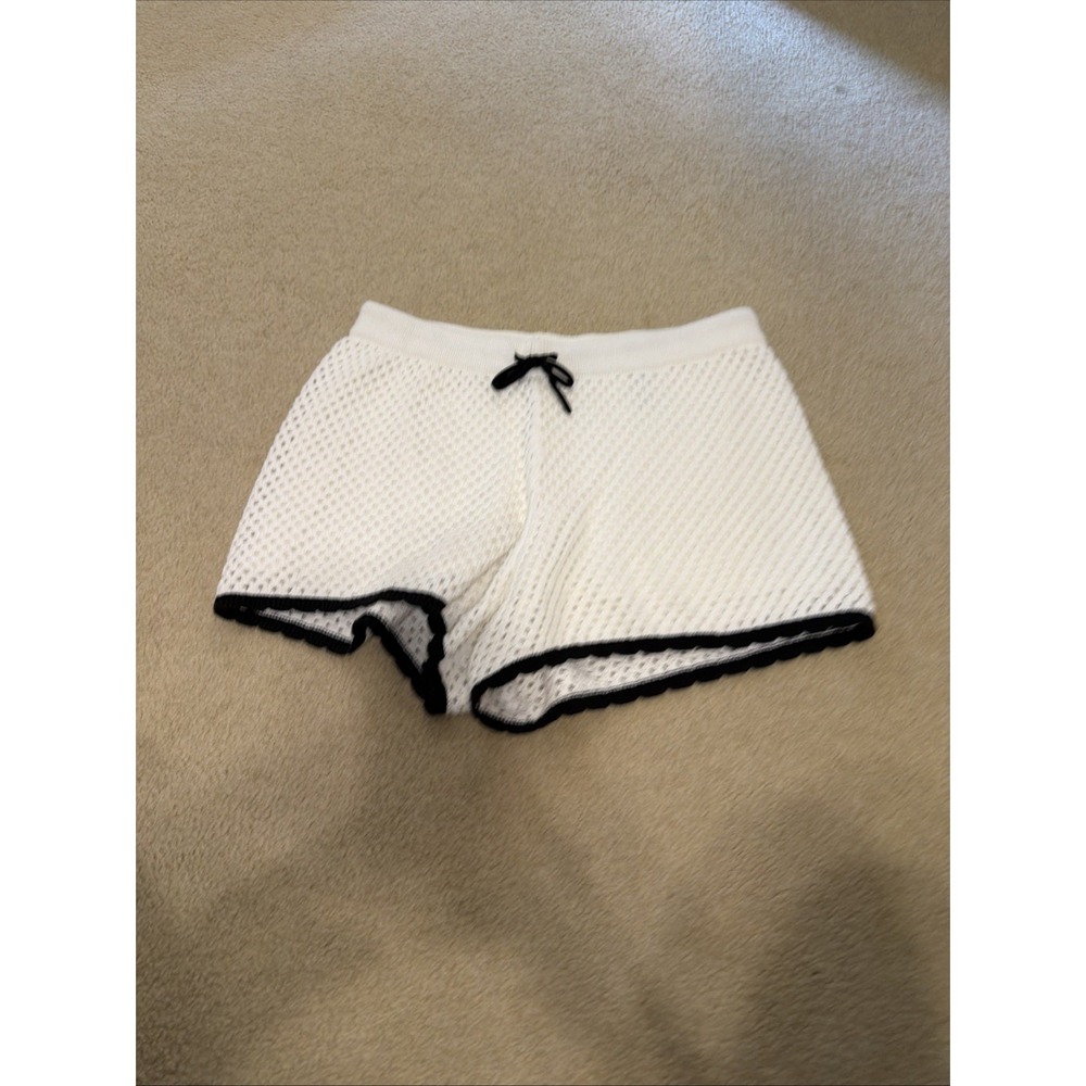 EUC Gap CROCHET PULL ON SWEATER SHORTS Knit  Lined Off White Milk Black Large - Picture 3 of 8